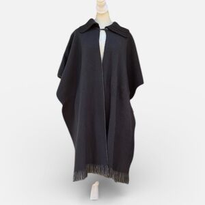 Vtg The Specialty House Fringe Cape in Charcoal Gray OS